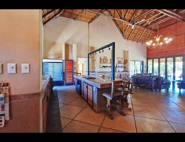 5 BEDROOM HOUSE FOR SALE IN VAALKOP DAM